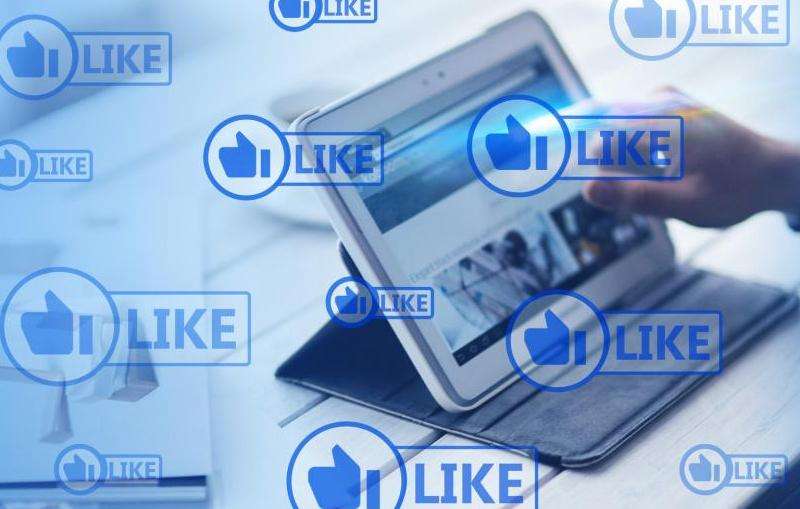 下载个人信息的方法，了解Facebook的数据管理
