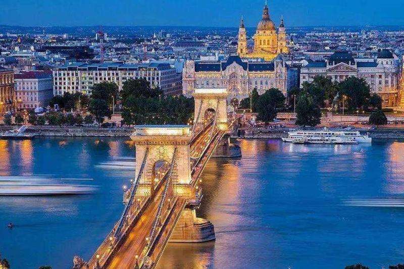 了解2017年中国用户使用Facebook的情况